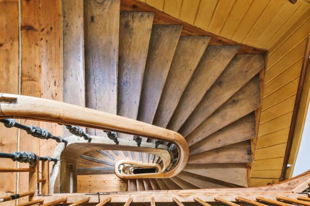 Holztreppe
