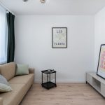 Kleine Wohnzimmer einrichten: Tipps für mehr Raumgefühl